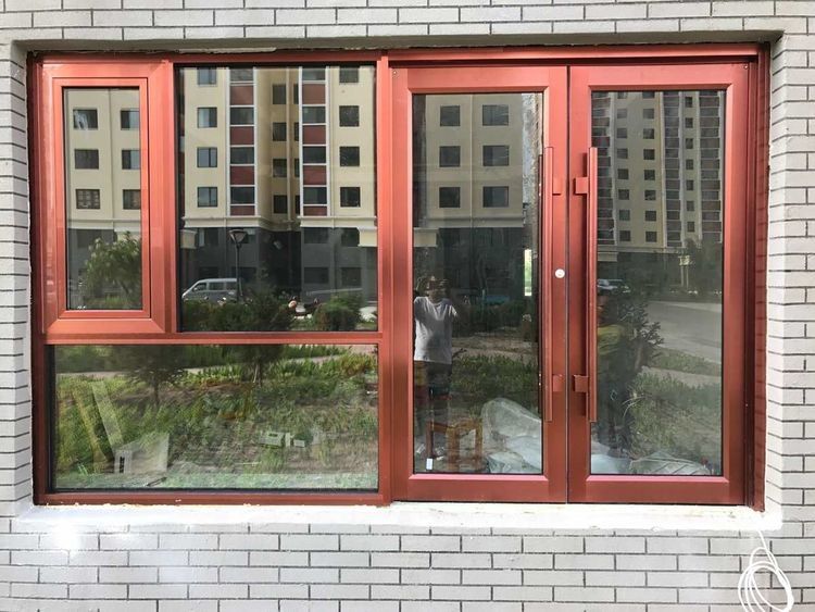 Hoogwaardige thermische isolatie circuitbreaker Aluminium legering commerciële Kfc Shop Front Swing Door